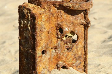 Eski ve paslı metal ürünleri ve yapıları. Eski ve paslı demirin dokusu 