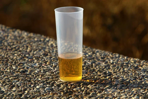 Unfinished Glass Soft Drink Thrown Street — Fotografia de Stock