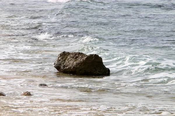 Большие Камни Берегу Средиземного Моря — стоковое фото