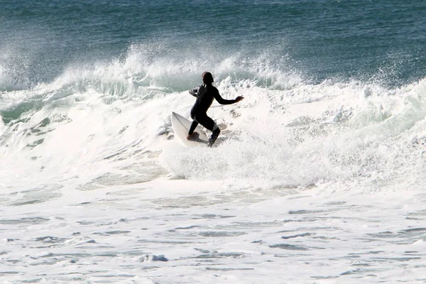 Surfing High Waves Mediterranean — Fotografia de Stock