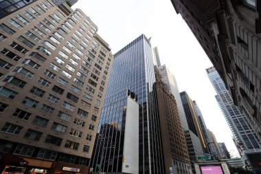 New York, ABD. 3 Eylül 2022. Nizhny Manhattan 'ın uzun evleri ve gökdelenleri.