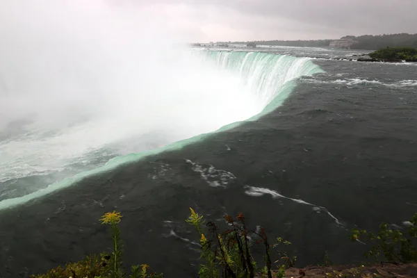 Kanada Şelalesi Niagara Nehri Nde Sonbahar Yağmurlu Bir Günde — Stok fotoğraf