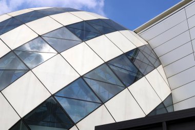 İsrail 'deki bina ve yapıların inşasında geometrik mimari ayrıntılar.