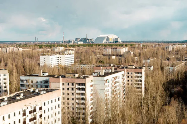 Chornobyl Nükleer Santrali ve Pripyat Şehri 'nin görüş açısı