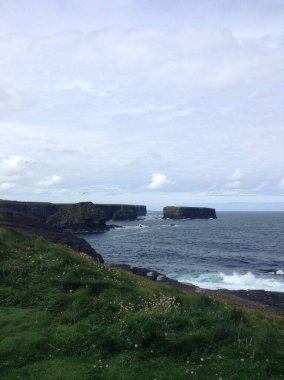 İrlanda 'daki Moore Kayalıklarının Fotoğrafı.