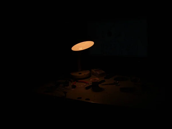 Denizin üzerinde güzel bir gün batımı