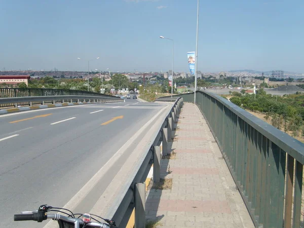 Şehirdeki yol