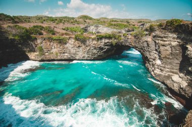 Kelingking Sahili, Nusa Penida 'nın en ünlü ve en güzel yerlerinden biri, Bali, Endonezya yakınlarındaki bir ada.