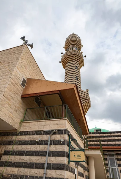 Мечеть Мінаретом Мусульманському Селі Кфар Кама Півночі Ізраїлю Розташована Біля — стокове фото