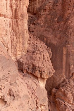 İsrail 'in güneyindeki Eilat yakınlarında Timna Ulusal Parkı' nda olağanüstü güzel bir dağ doğası var..