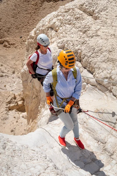 Jerusalem Israel April 2022 Experienced Athletes Start Descent Equipment Snapping — Stock Photo, Image