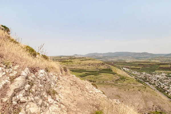 Kilátás Arbel Hegyről Szomszédos Völgybe Kinneret Partján Galileai Tenger Tiberias — Stock Fotó