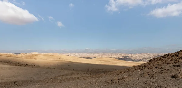 Deserto Pedra Perto Riacho Khatsatson Lado Israelense Mar Morto Perto — Fotografia de Stock