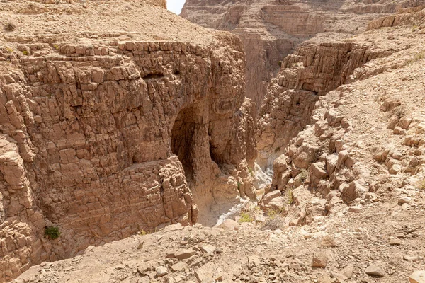 Letto Fiume Secco Che Attraversa Deserto Pietra Vicino Torrente Khatsatson — Foto Stock