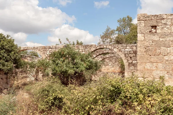 이스라엘 갈릴리의 부츠가튼 근처에 십자군 요새의 유적지 — 스톡 사진