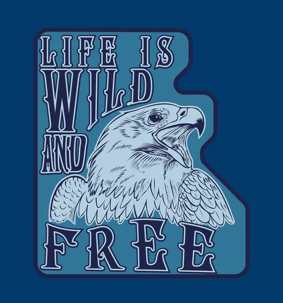 Águila Americana Dibujada Mano Con Letras Vida Salvaje Libre Camiseta — Vector de stock