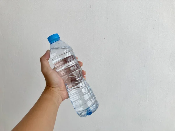 Man Holding Bottle Water Workut Fitness Grey Background — Stock Photo, Image