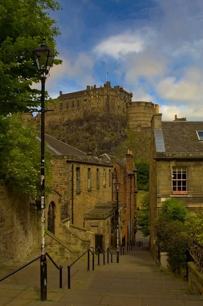 Lambalı Edinburgh Castle Caddesi 