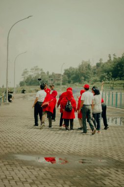 Tatildeki insanların portresi, Macelang, 23 Haziran 2022