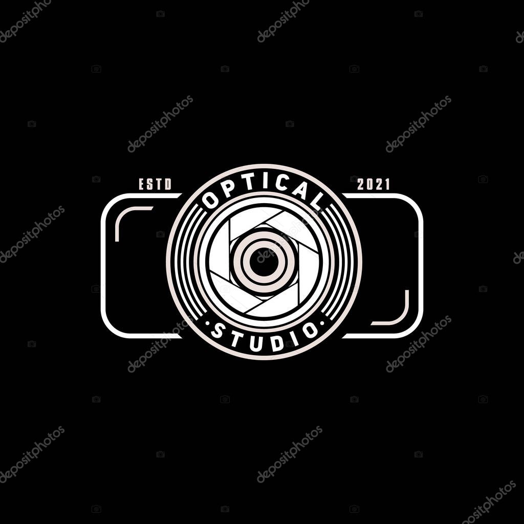 Simple Logo Camera Lens with Camera for Photo Studio