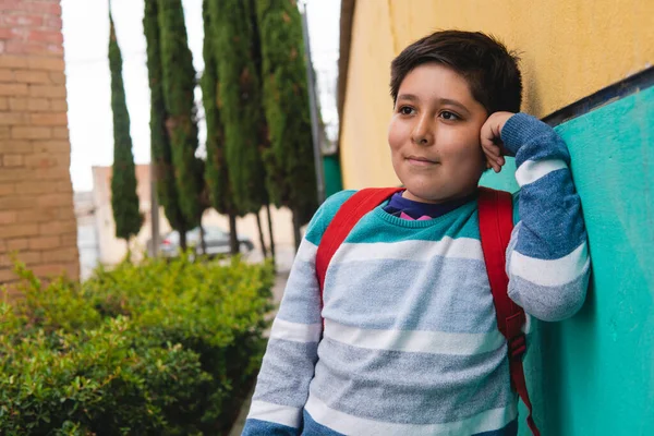 Elementary School Boy Wears Blue Striped Sweater Kid Goes School — Stockfoto