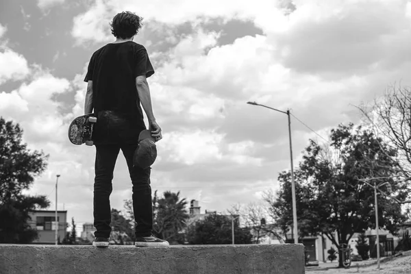 Skater Standing Park Ramp His Board Trick Boy Looking Distance — Stok fotoğraf
