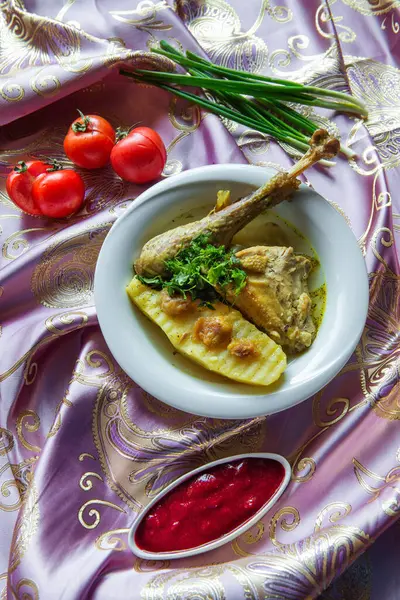 National Azerbaijani Cuisine Rustic Turkey Sauce — ストック写真