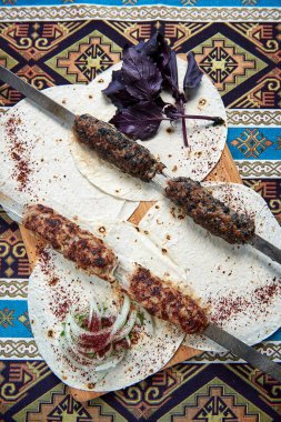 Azerbaycan şiş kebap şiş kebap Lula kebap