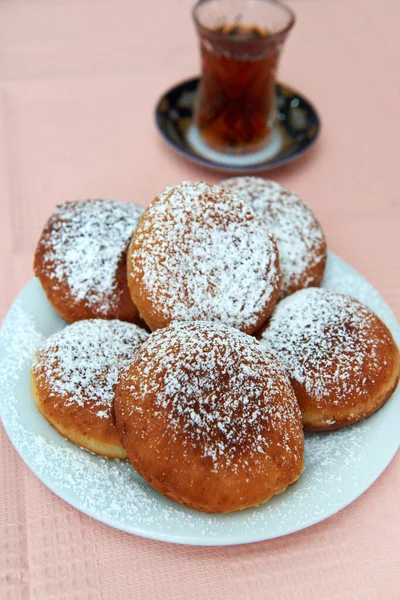 Morning Breakfast Puff Pastries Powdered Sugar — Stock Photo, Image