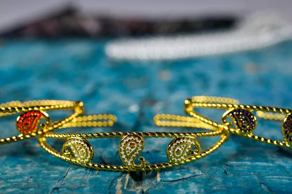 Buta Pattern Jewelry Bracelet Azerbaijan National Pattern Antique National Treasure — ストック写真