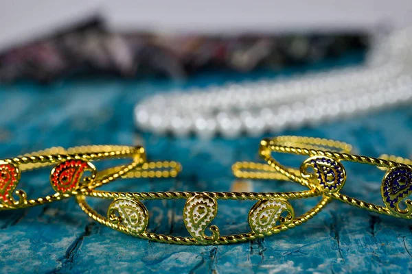 Buta Pattern Bracciale Gioielli Azerbaigian Modello Nazionale Antico Tesoro Nazionale — Foto Stock