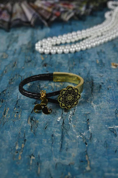 Buta Pattern Jewelry Bracelet Leather Belt Azerbaijan National Pattern Antique — ストック写真