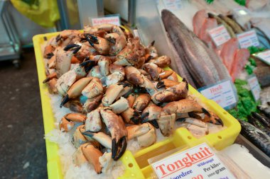 market seafood bazaar in europe amsterdam fresh crab legs