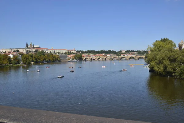 Prague River City Center Led Architecture Panoramic Footage — Stockfoto