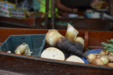 An exotic vegetable that I saw for the first time in Thailand