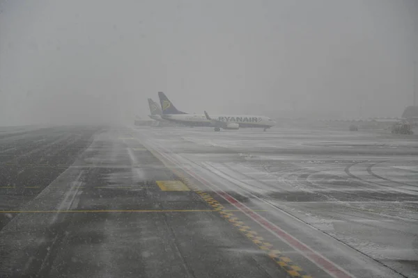 Winter Milan Snowfall Malpensa Airport — 스톡 사진