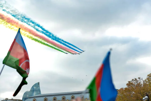 Fighter Jet Sky City Baku Shows Highest Aerobatics Tricolor Flag — Stock Photo, Image