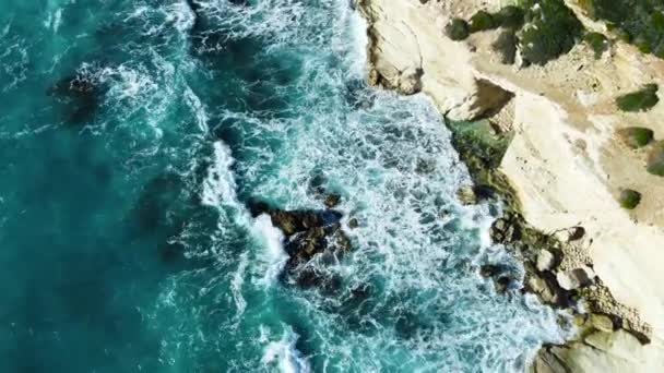 Sea Washes Rocky Shore Aerial Shot Flying Coastline Cliffside Blue — Stock videók