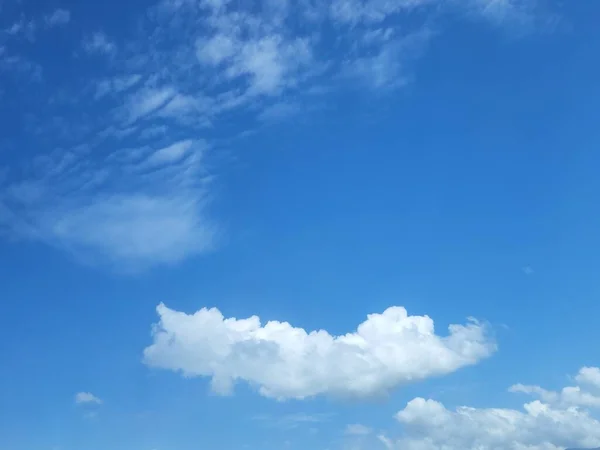 Beautiful Unique Cloud Blue Sky — ストック写真