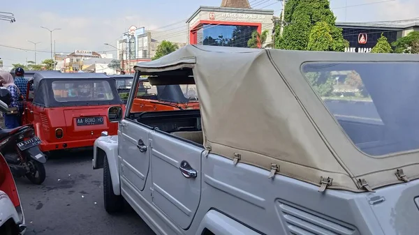 Magelang Indonesien Juli 2022 Volkswagen Safari Autos Bereit Touristen Durch — Stockfoto