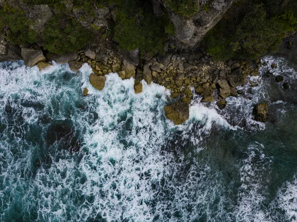 Overhead View Bluish Ocean Waves Crashing Rocks Beach Produce White — 스톡 사진