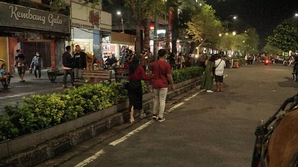 Situationen Malioboro Street Natten Med Gatuförsäljare Och Besökare — Stockfoto