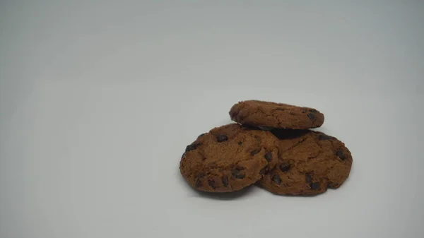 Galletas Chispas Chocolate Sobre Fondo Blanco — Foto de Stock