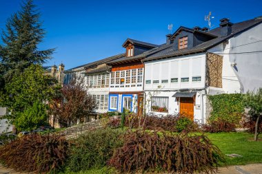 Villafranca del Bierzo kasabasındaki bir caddenin ayrıntıları