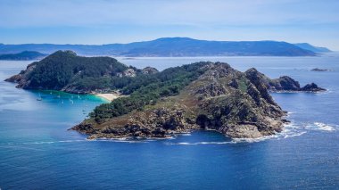 Galiçya kıyılarındaki Ces Adaları 'nın panoramik manzarası