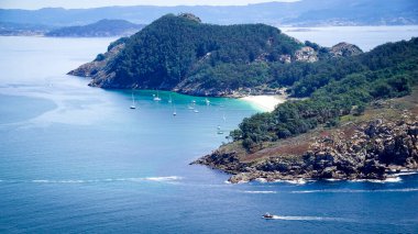 Galiçya kıyılarındaki Ces Adaları 'nın panoramik manzarası