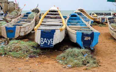 Senegal 'in Afrika kıyısındaki Cayucos adaları