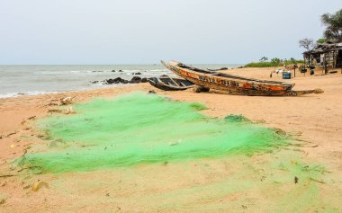 Senegal 'in Afrika kıyısındaki Cayucos adaları