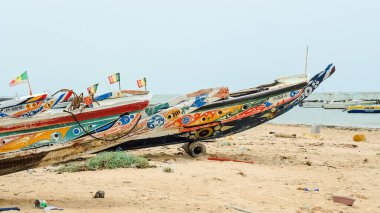 Senegal 'in Afrika kıyısındaki Cayucos adaları