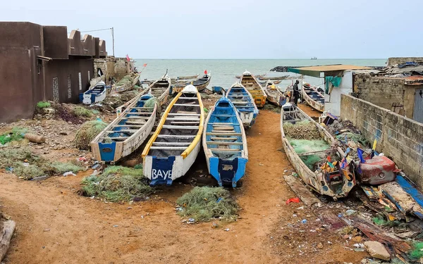 Senegal 'in Afrika kıyısındaki Cayucos adaları